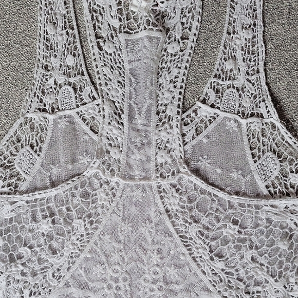 Vivid Importers of NY  White Crochet Lace Racerback Women’s Tank Top Swim Size L - Picture 7 of 10